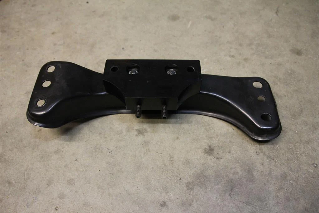 V2 Polyurethane transmission mount - Image 3